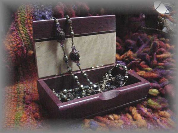 BOX-rosary-av.jpg